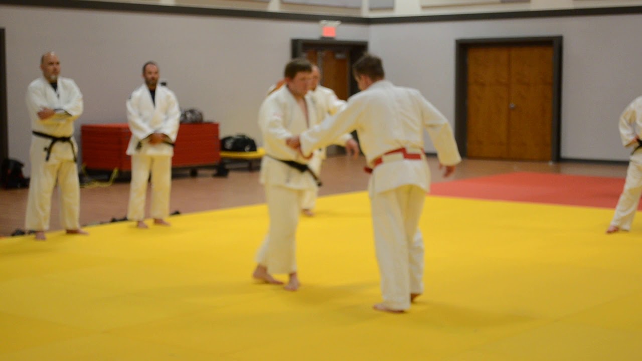Frédéric Dambach, Le judo en cercle, exercice à deux, suite 1