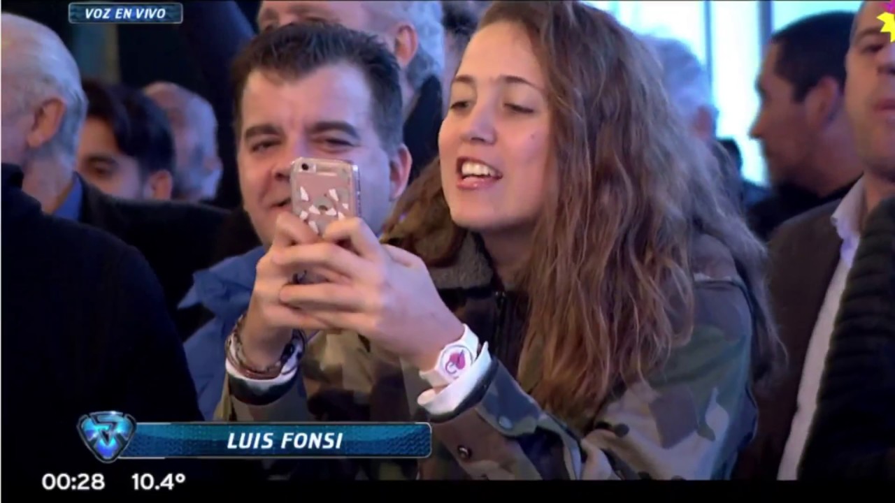 Luis Fonsi Despacito Showmatch 2017