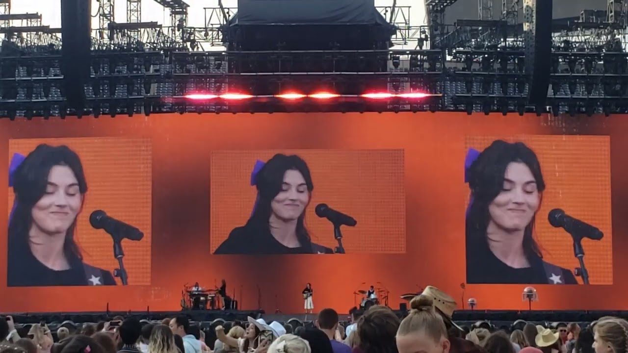 Gracie Abrams - I should hate you - 6/4/23 Soldier Field