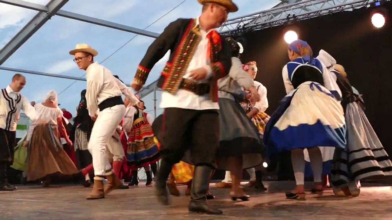 Fetes de la vigne 2016 Dijon danse inters groupes avi