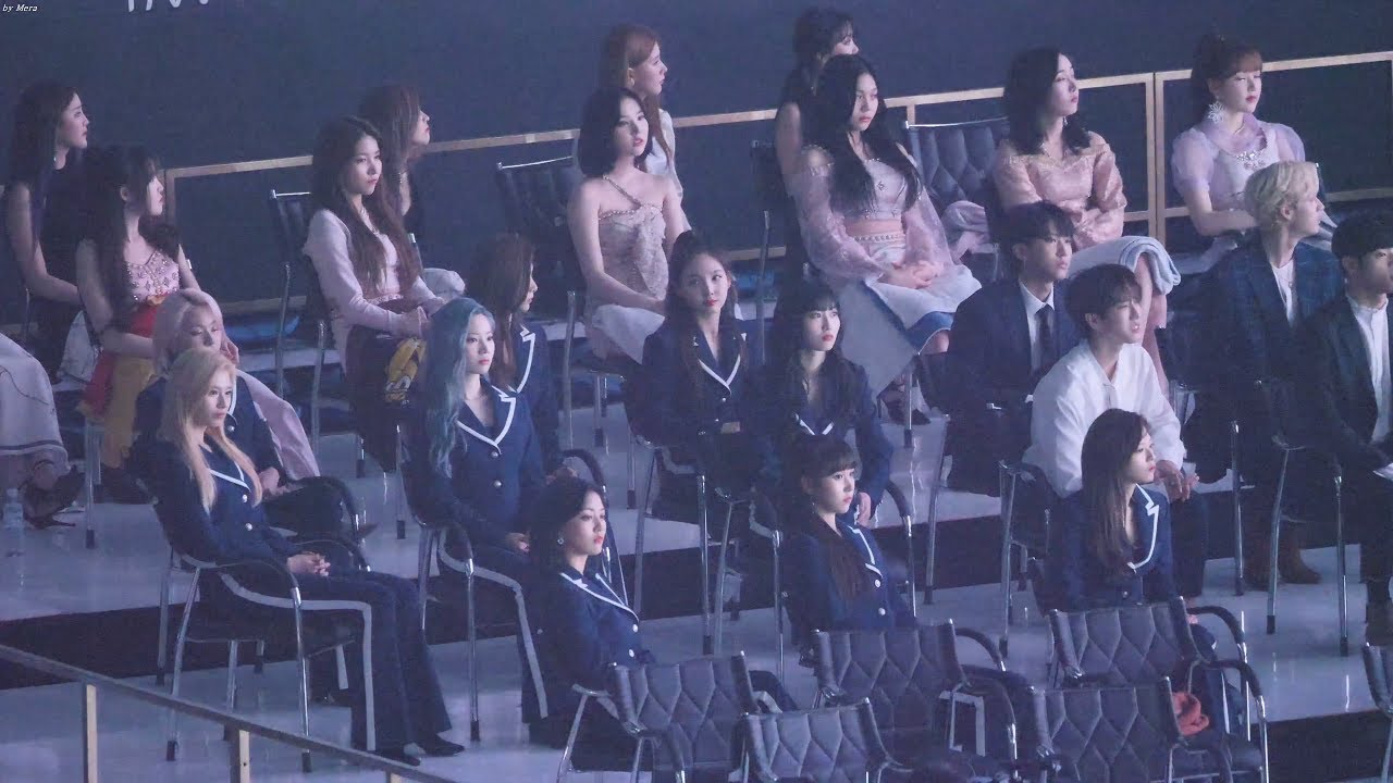 190424 트와이스 (TWICE),여자친구,스트레이키즈 - 몬스타엑스 무대 Reaction [4K] 직캠 Fancam (TMA) by Mera