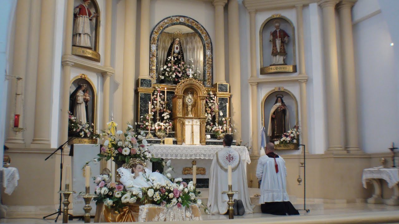 Primer Sábado de Mes. Rezo del Santo Rosario ante el Santísimo Sacramento - FSSPX