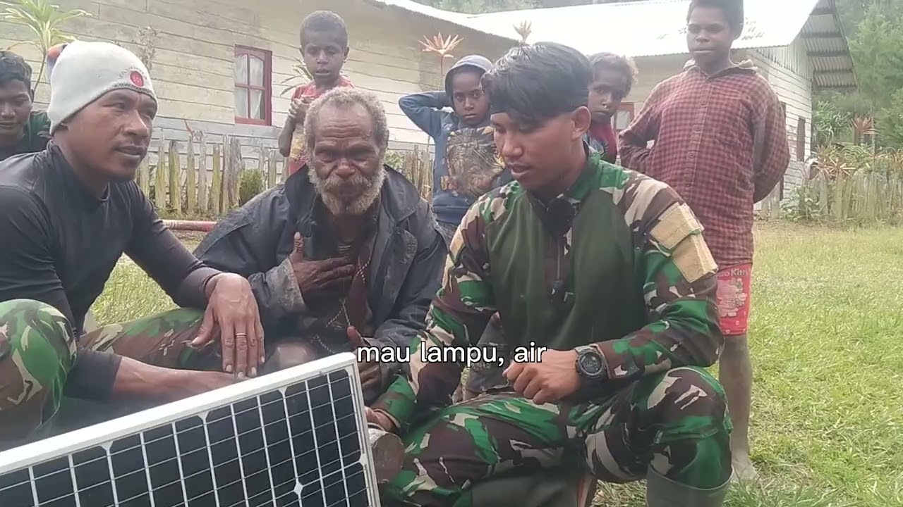 SATGAS YONIF PR 305 TENGKORAK  DILARANG PULANG OLEH WARGA INTAN JAYA
