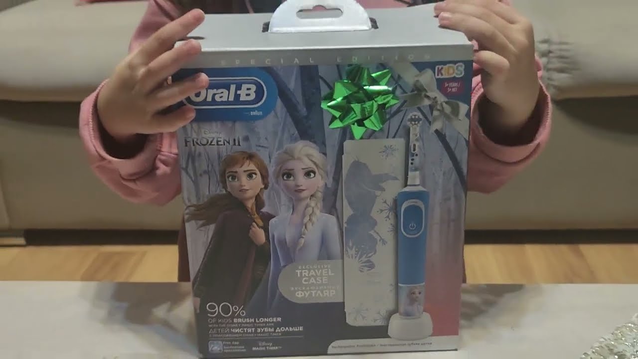 Oral B Şarjlı Elsalı diş fır&ccedil;ası kutu a&ccedil;ılımı