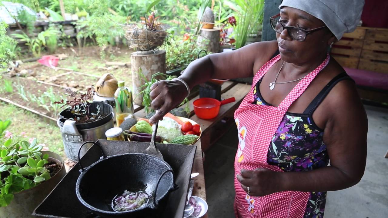 Ile Maurice Cuisinière traditionnelle / Mauritius traditional stove