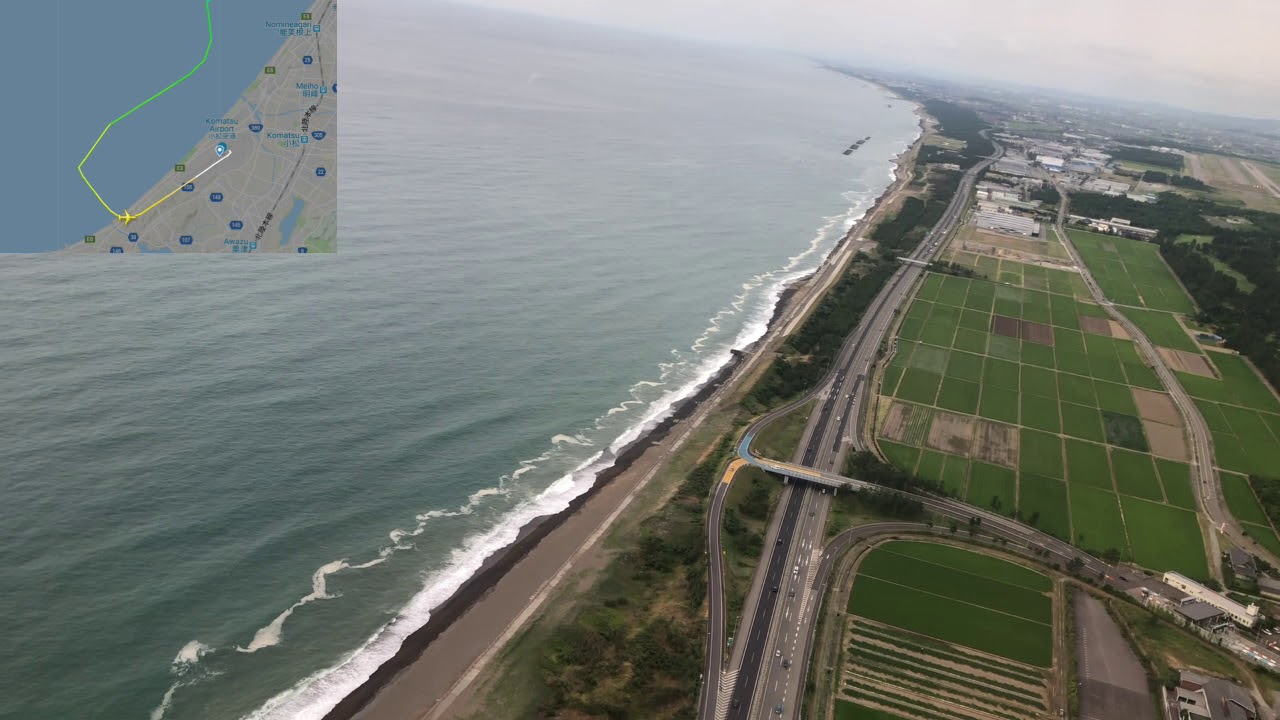 【超低空旋回 】小松空港着陸 Low Altitude Approach at KOMATSU Airport Landing