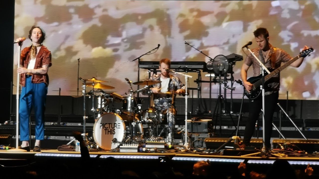 Troublemaker - Picture This (live)