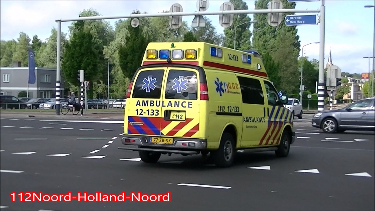 A1 Oude Chevrolet Ambulance's Met Spoed Vanaf Post Haarlem West