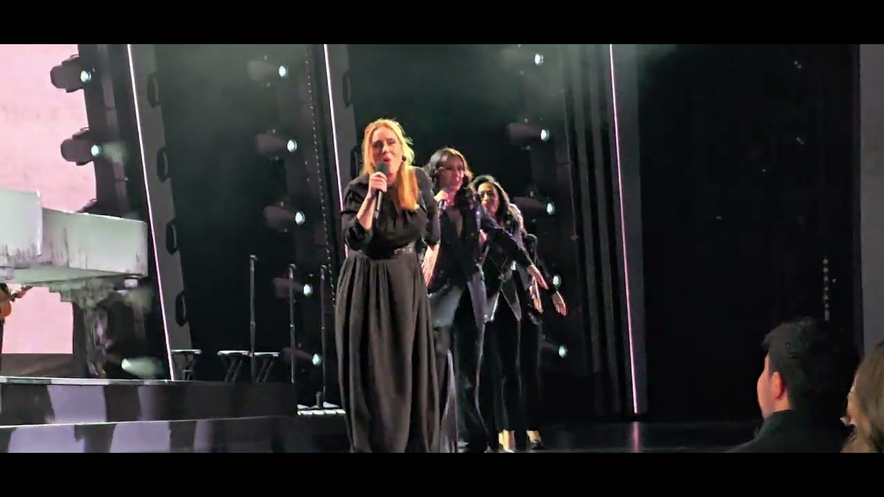 Adele - Rolling In The Deep