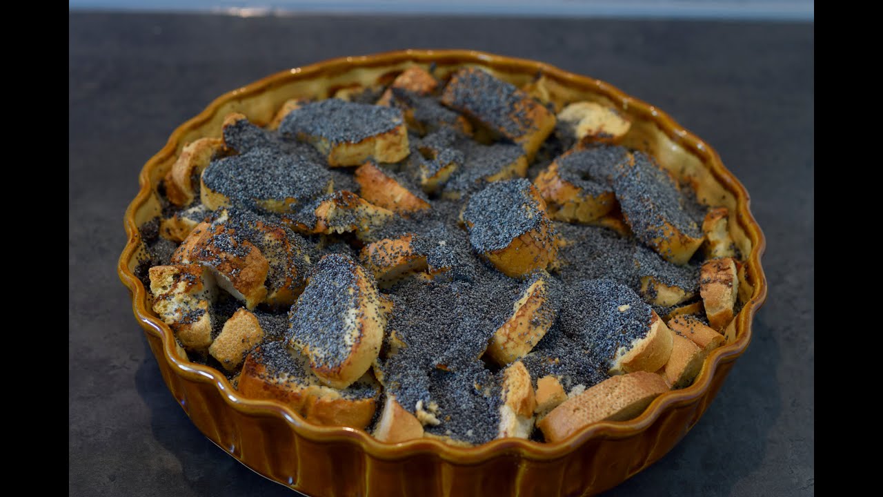 Hungarian poppy seed bread pudding (Mákos Guba)