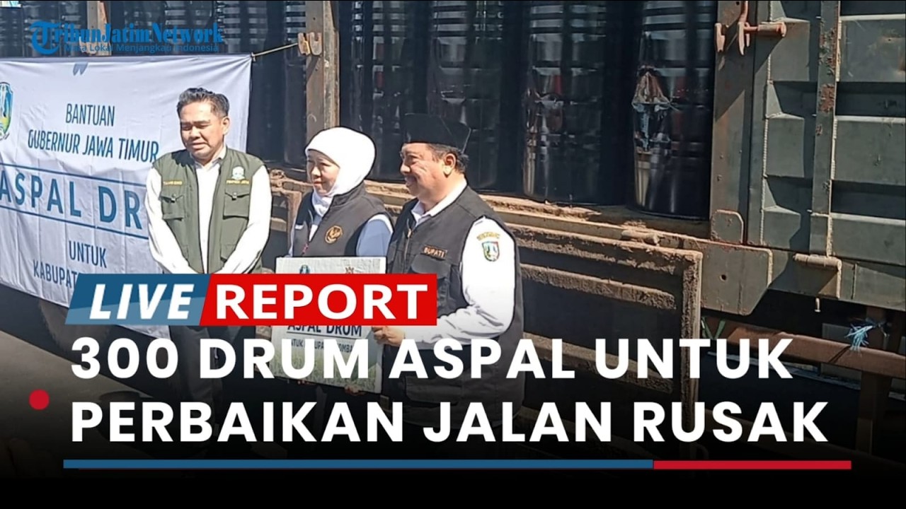 Gubernur Jatim Salurkan 300 Drum Material, Perbaiki Jalan Rusak di Jombang