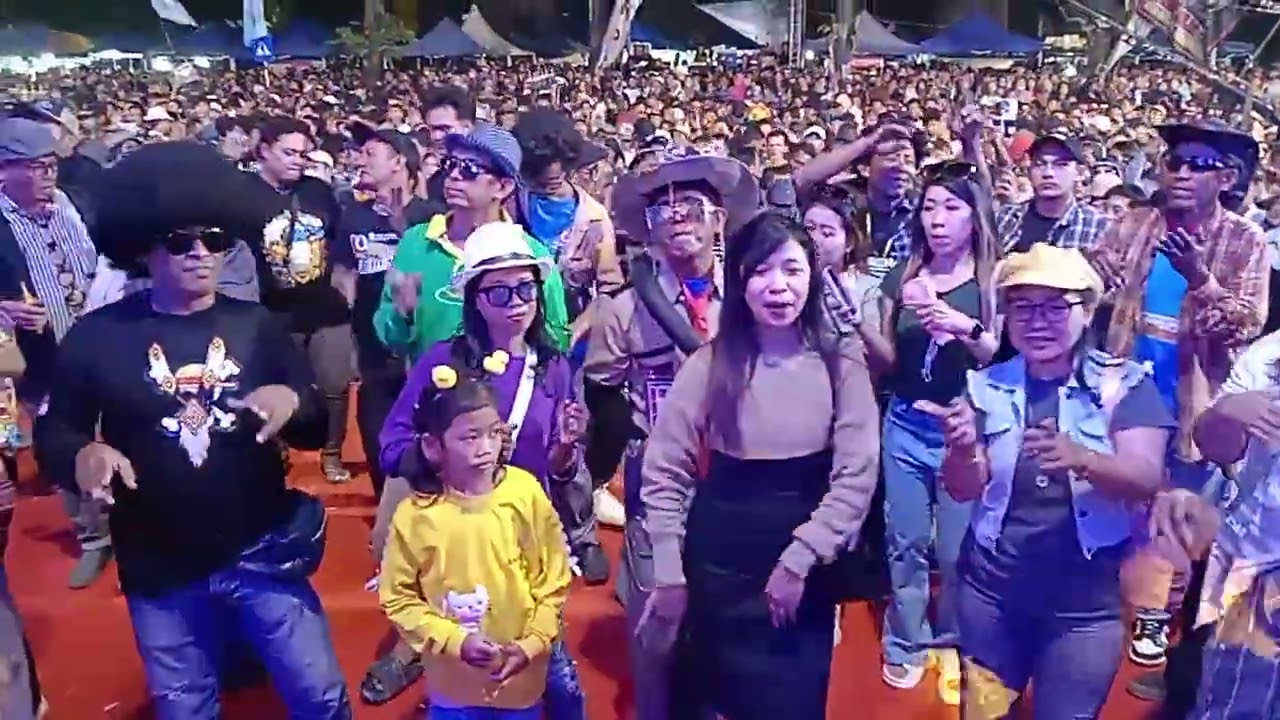 Hari jadi kab Karanganyar bersama om Lorenza...