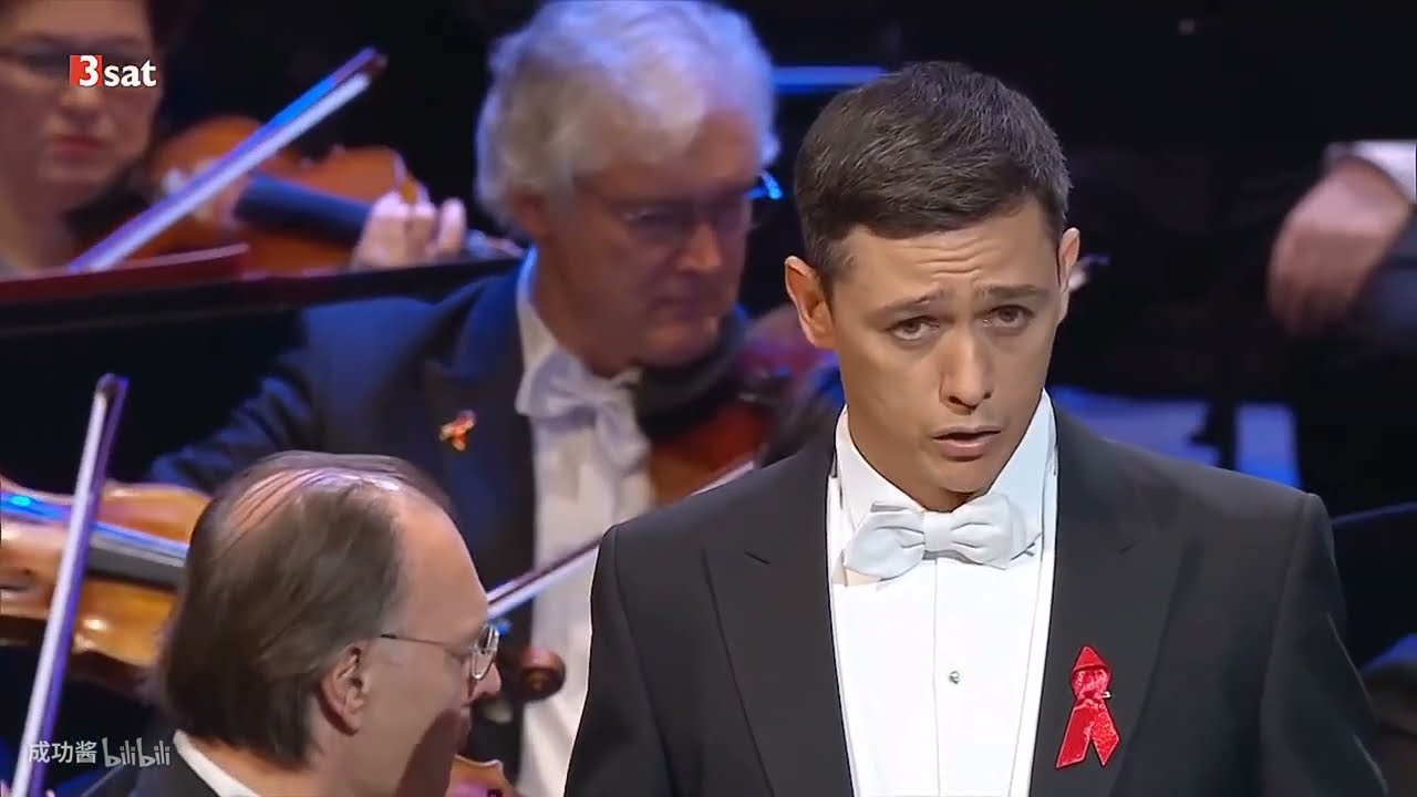 Alexander Vinogradov sings aria of Don Ruy Gomez De Silva from Ernani