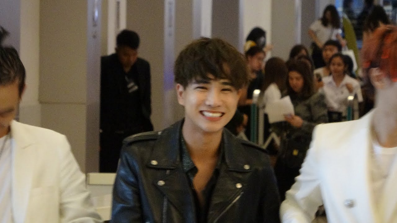 2019-04-19  | เดินพรมแดงงาน MILLENNIALS CHOICE 2019