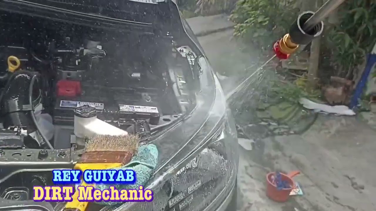 TOYOTA INNOVA Easy Engine washing | DIRT MECHANIC