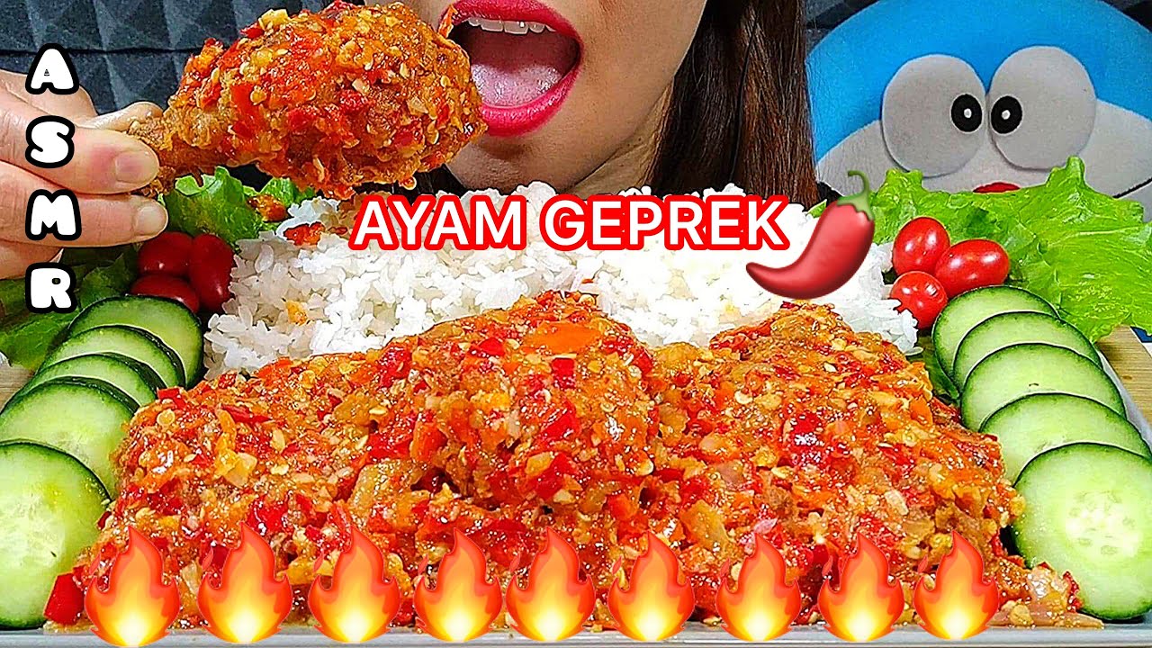 MAKAN AYAM GEPREK/ FRIED CHICKEN WITH SAMBAL ASMR Eating Sounds