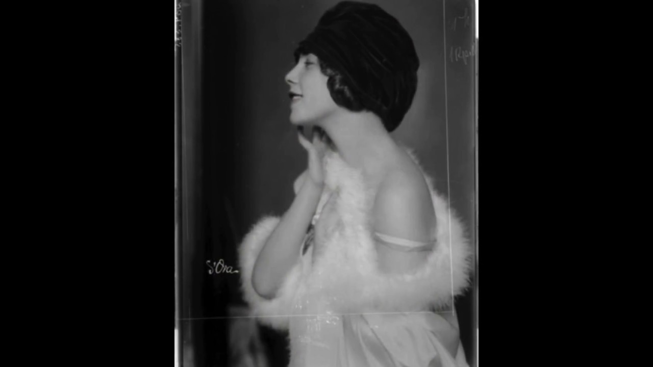 Rhythm King - Bix Beiderbecke & His Gang