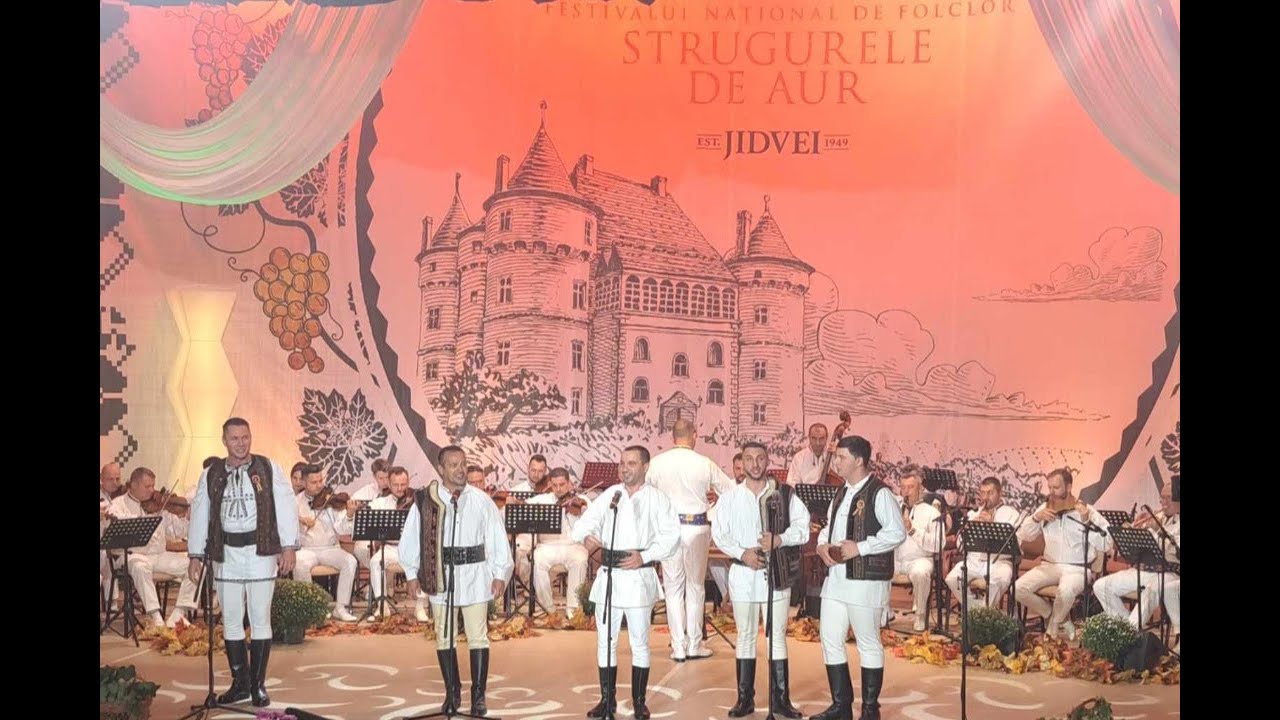 Grupul folcloric IZVOARELE (Blaj) - O ceată de buciumani / La făgădău' de chiatră