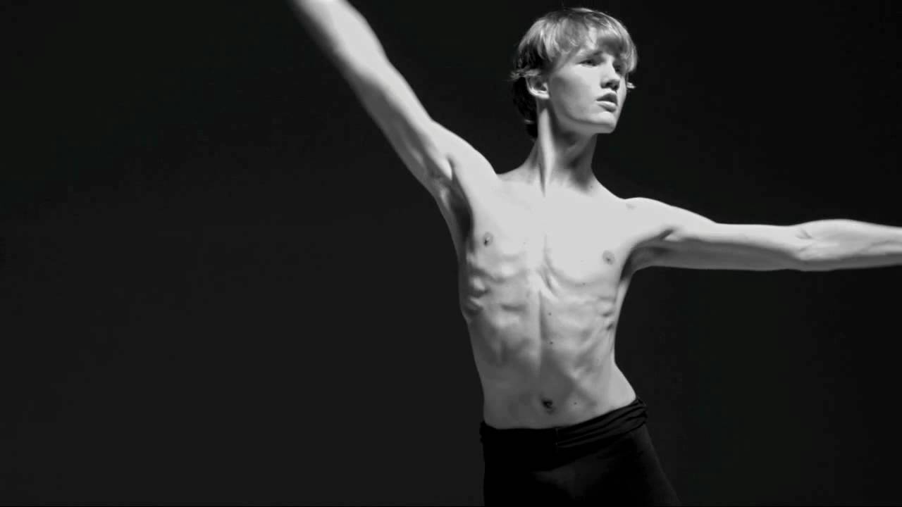 A SHORT FILM BY HEDI SLIMANE BROUGHT TO YOU BY VMAN / FEAT. OSCAR NILSSON / HAPPY HOLIDAYS!