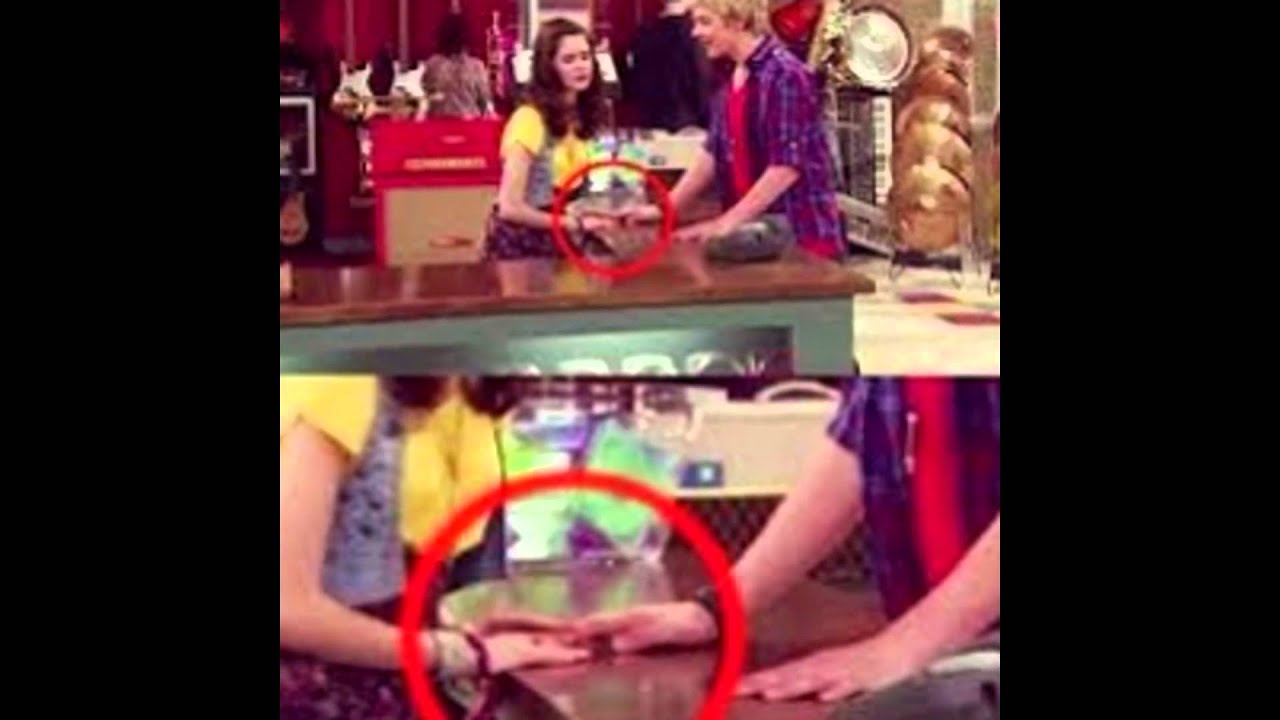 Laura Marano and Ross Lynch