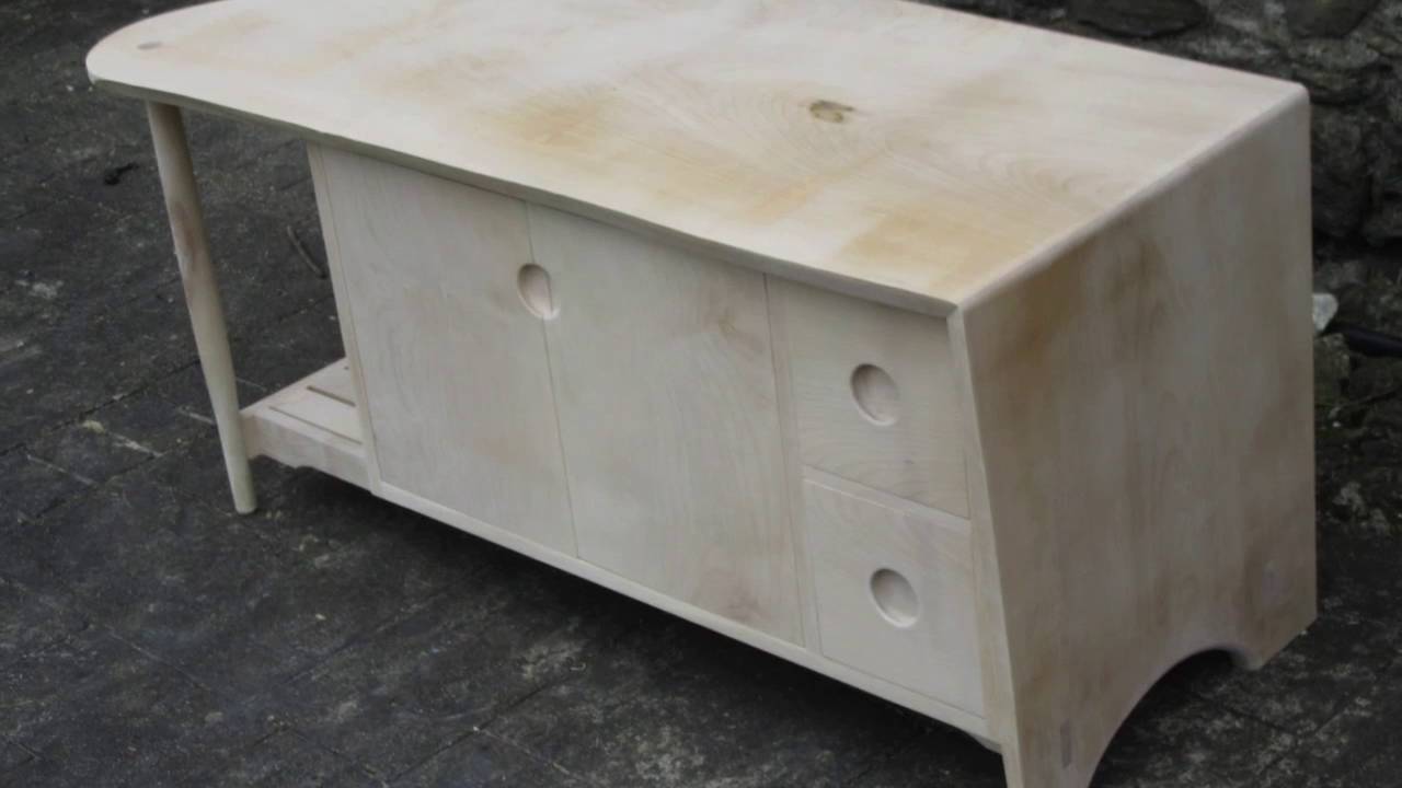 Low cabinet
