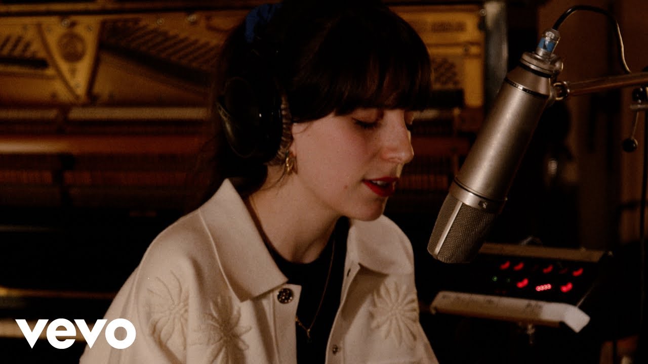 Coline Rio - On m'a dit (Clip officiel) ft. Trio SR9