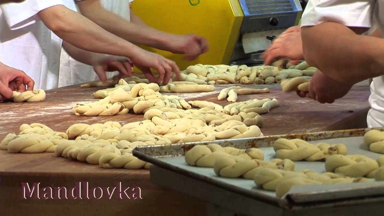 Mandlovka a její ruční výroba