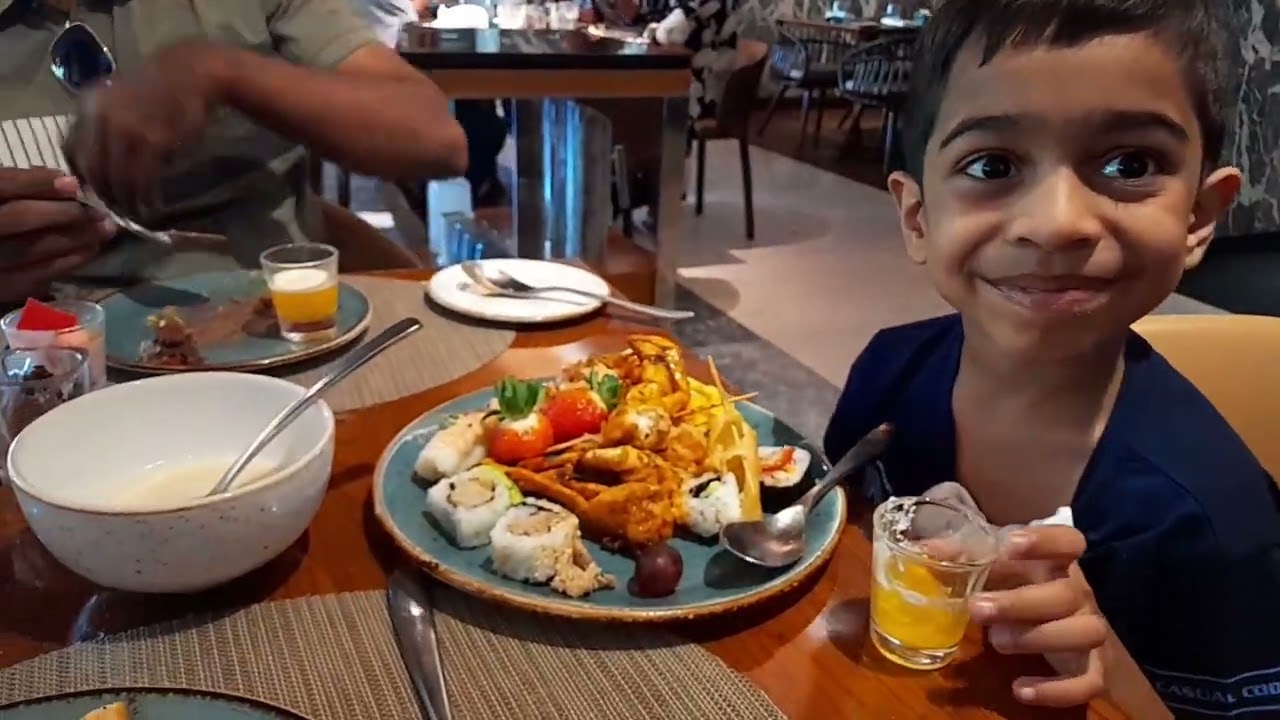 Hilton hotel International hightea buffet 😋