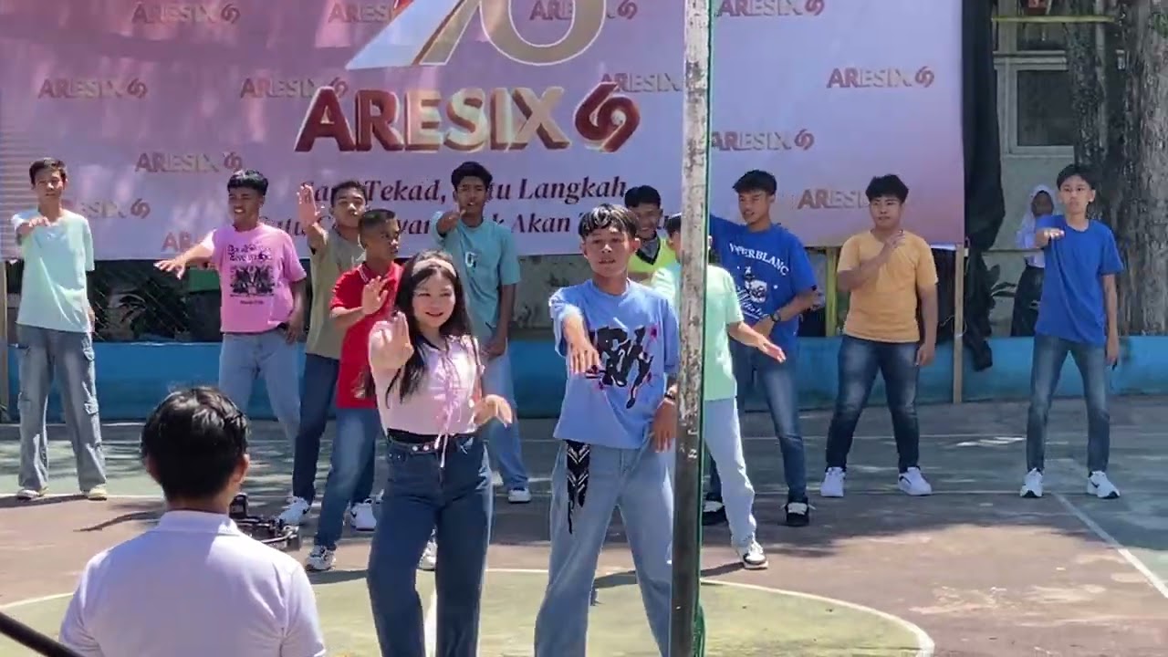 Flashmob Angkatan 69 SMP Negeri 1 Limboto