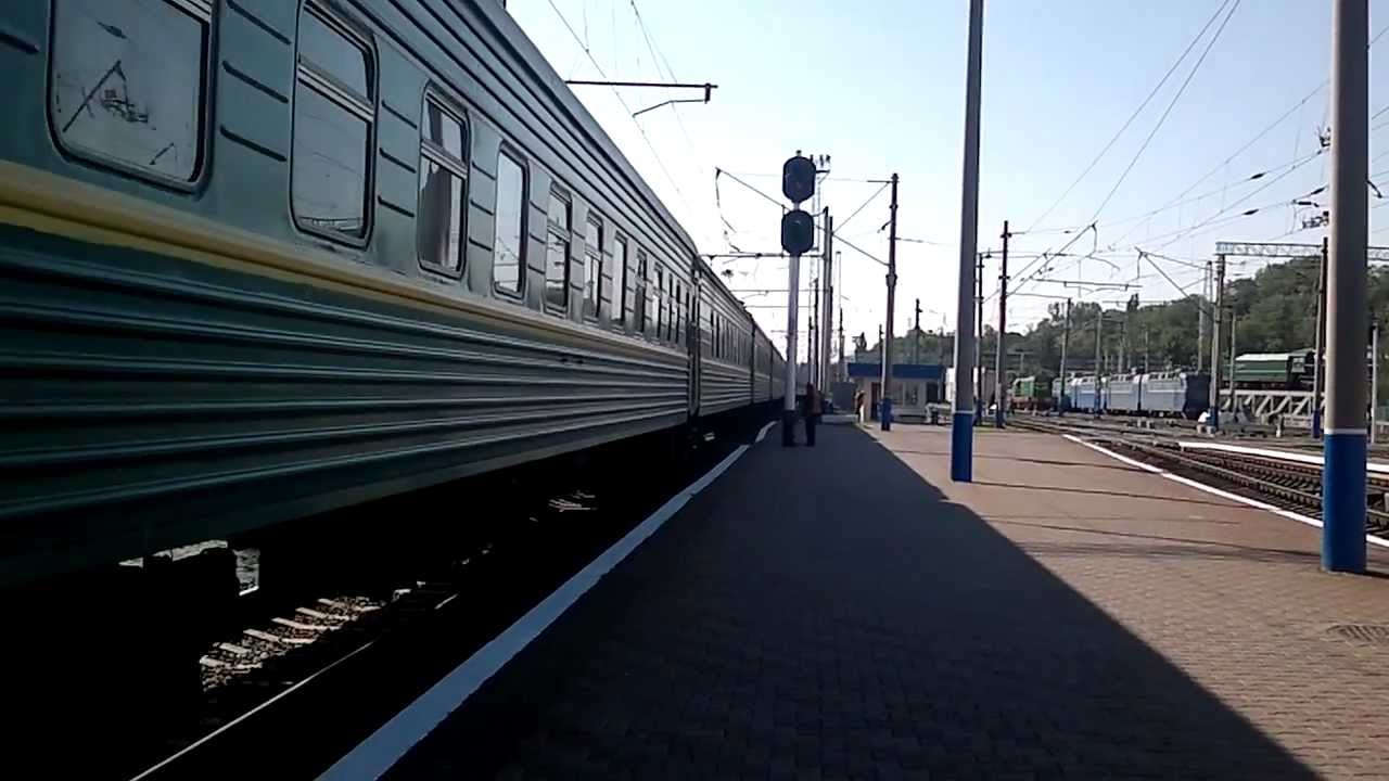 Поезд №47 Москва-Кишинев прибывает на второй путь.