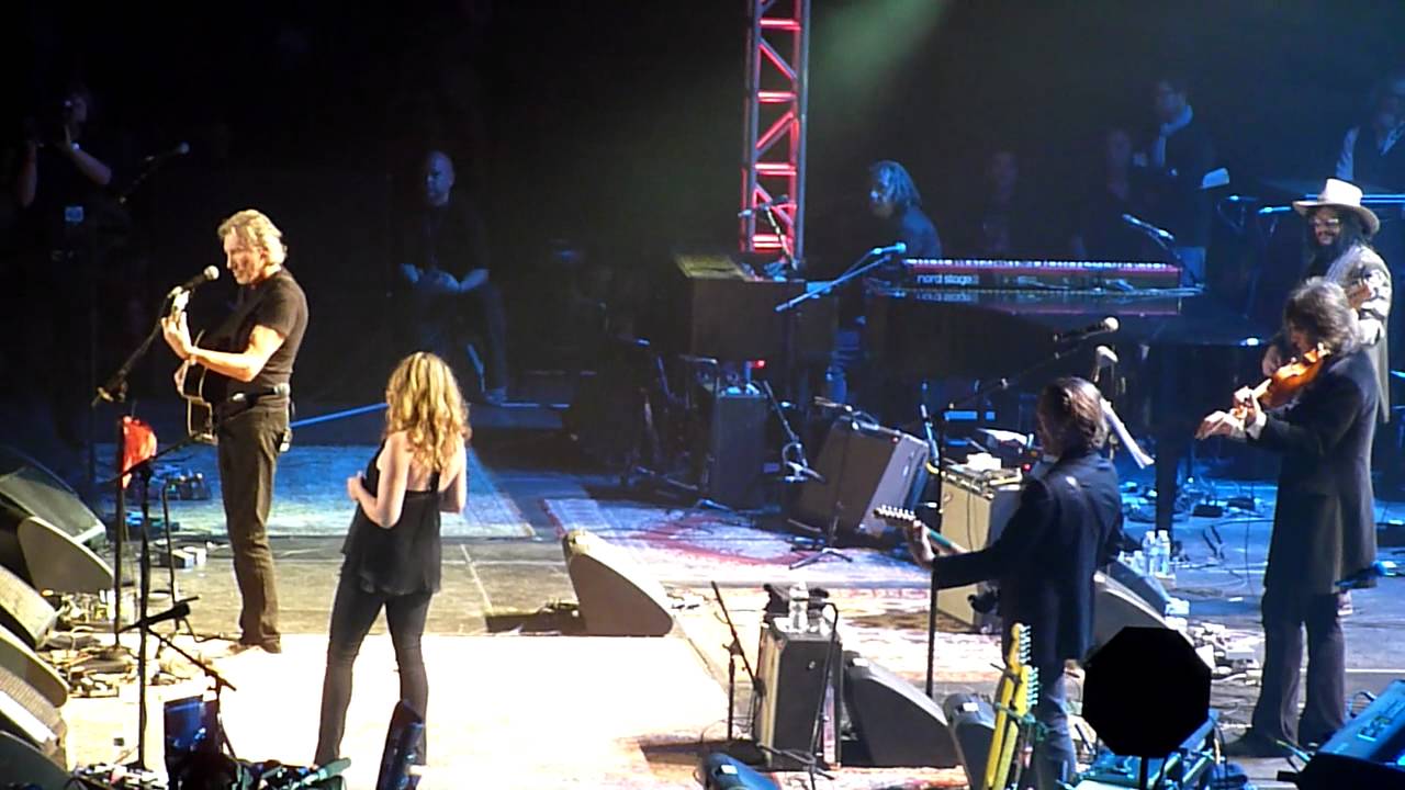Love For Levon - Wide River To Cross Ft. Roger Waters & Amy Helm 10-3-12 Izod Center, NJ