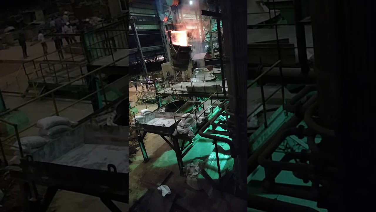 Liquid metal pouring for AOD process