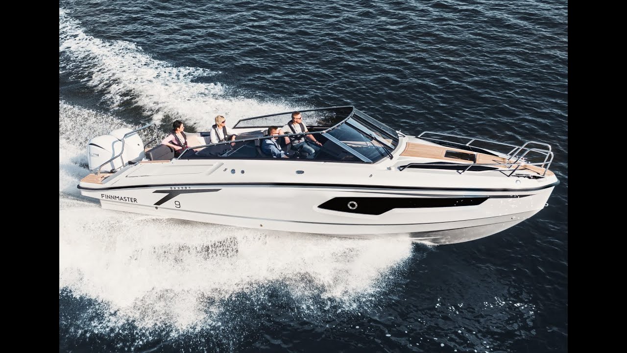 Finnmaster T9 sejler 48 knob med to Yamaha-motor - vi tester