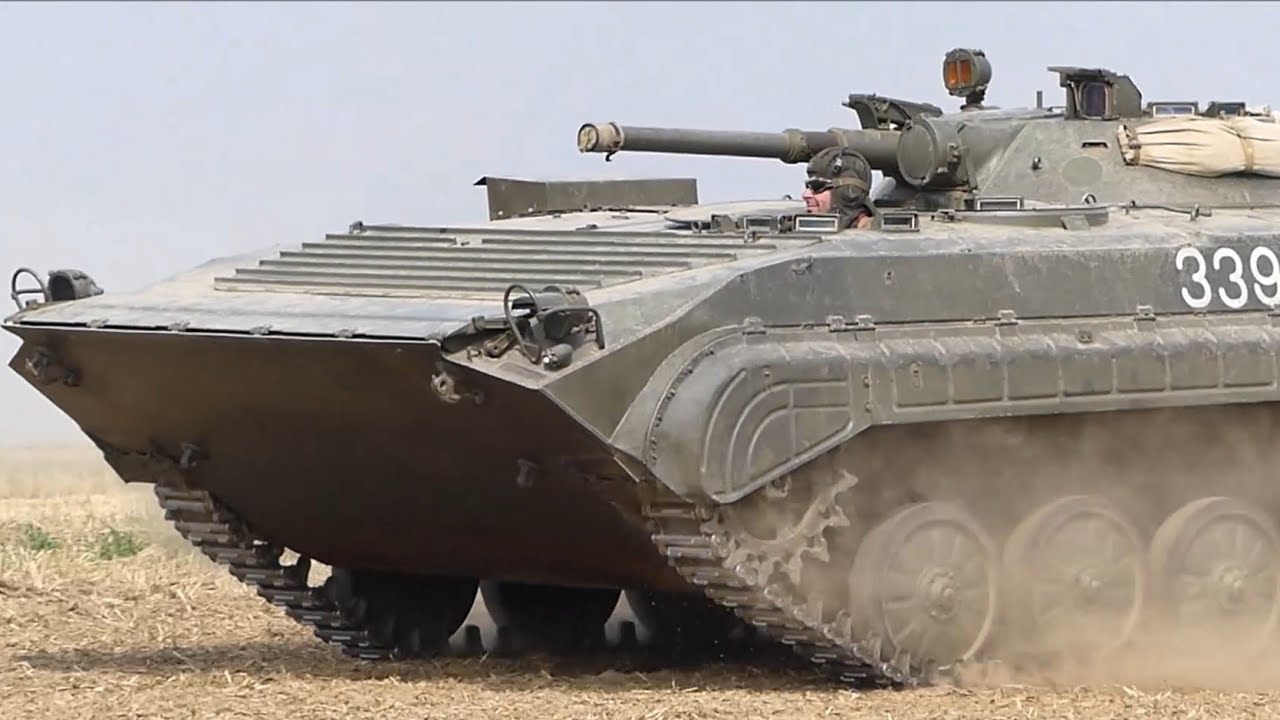 KrAZ und BMP beim Militärfahrzeugtreffen in Halsbrücke 2024