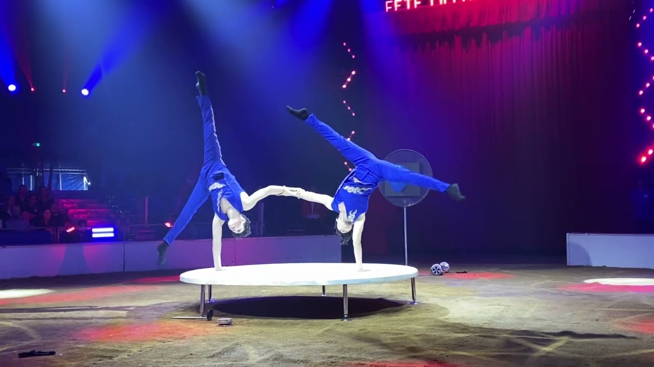 Garcia Brothers Handstand Lille France