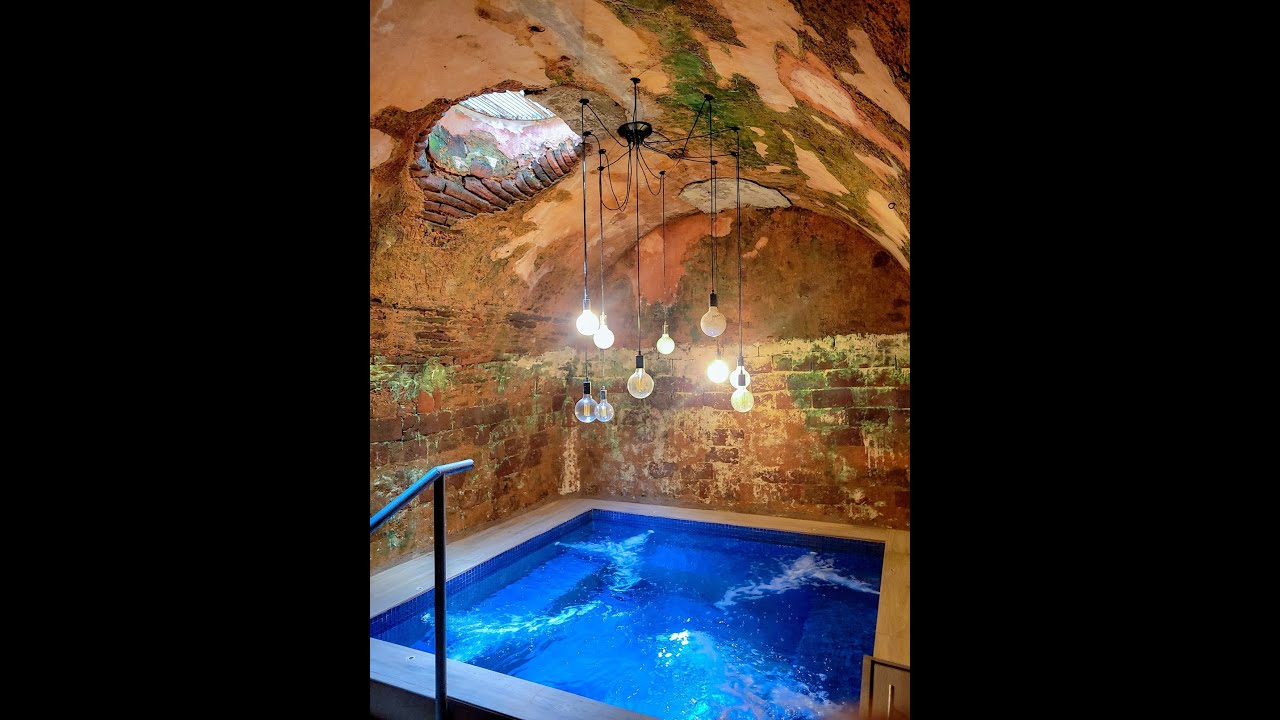 Brutal ❤️ Casa con Groto Jacuzzi Subterraneo 💦 en Viejo San Juan 🇵🇷 su Interior.. de Revista No Cree