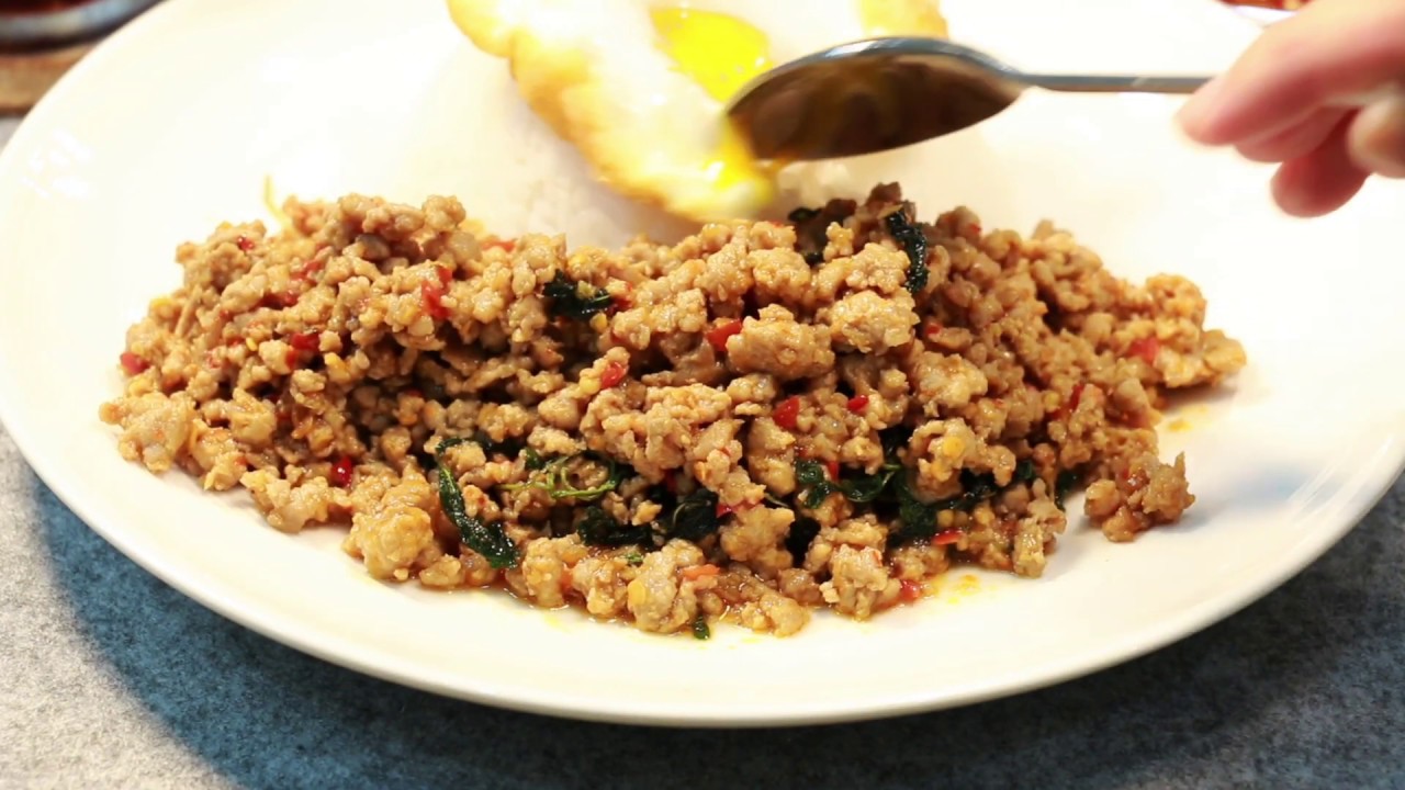 ข้าวผัดกะเพรา [Pad Ka Prao with Rice - Thai Holy Basil Stir-Fry with Rice] by Lobo Meal Kit