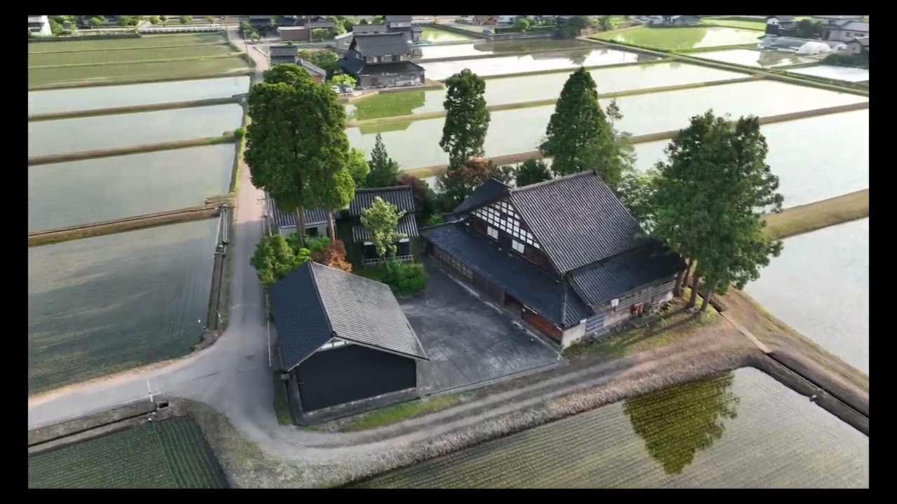 散居村の風景（富山県砺波）