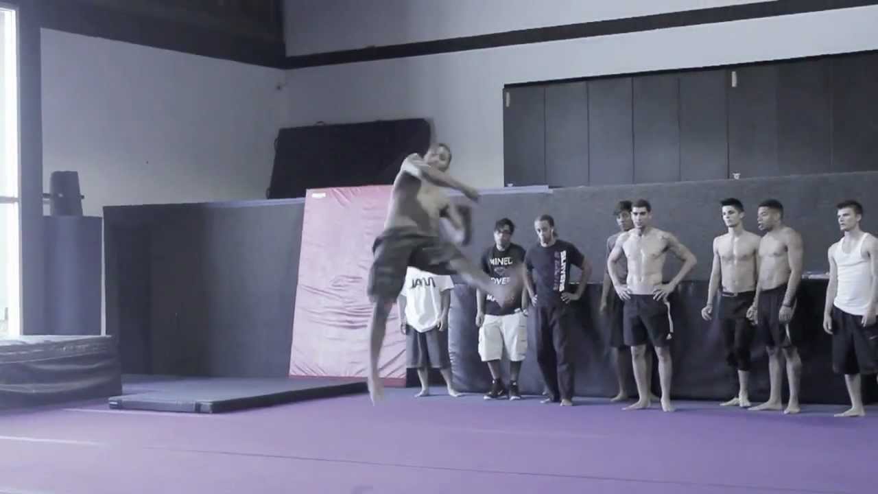 Daniel Graham - Grizzly Smash