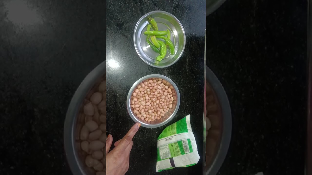 Aalu sabudane vade recipe subscribe like and comment share my video 