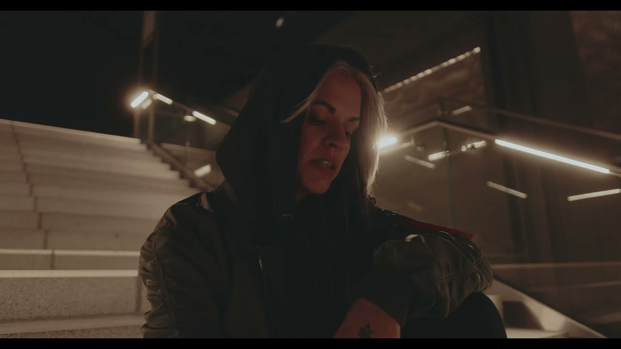 Buxterhymes Allstars - Rabenv&ouml;gel (feat. MPnZ, Queen V)