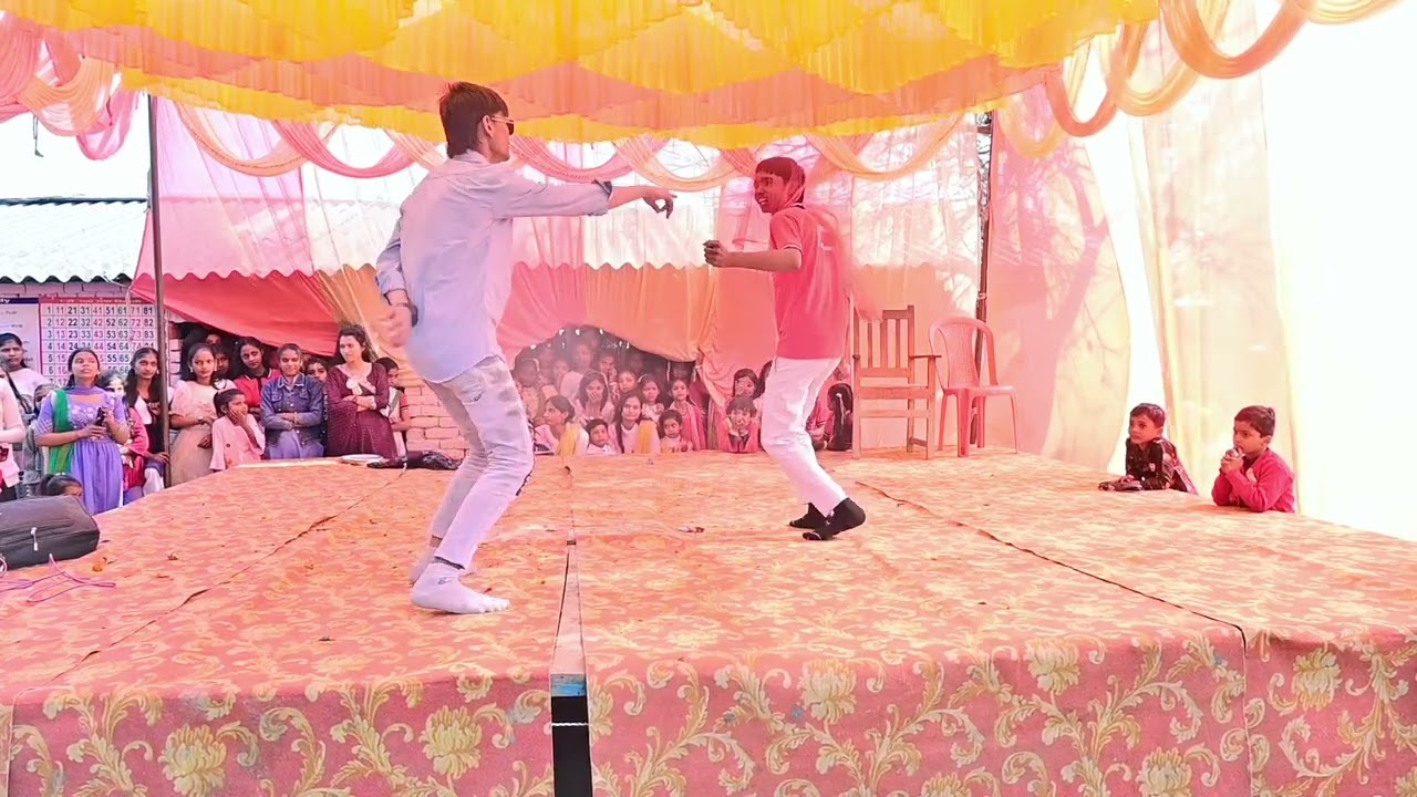 Superb dance performance by the students of Gandhi Public School 🇮🇳