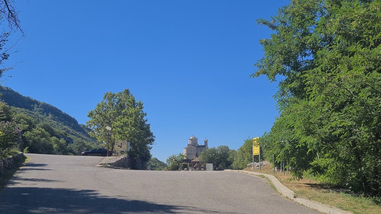 Manastir Ostrog - put do crkve Svetog Novomučenika Stanka