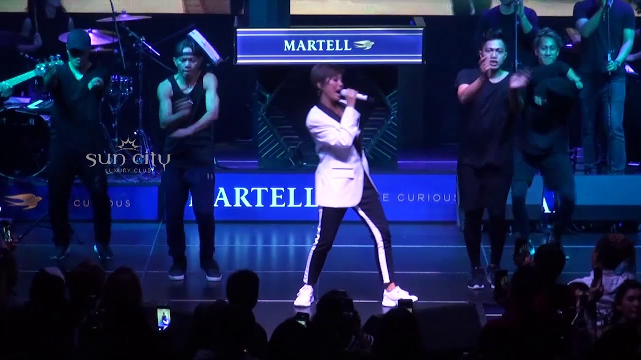 Agnez MO - Muda [Live] Martell Event at Sun City Jakarta