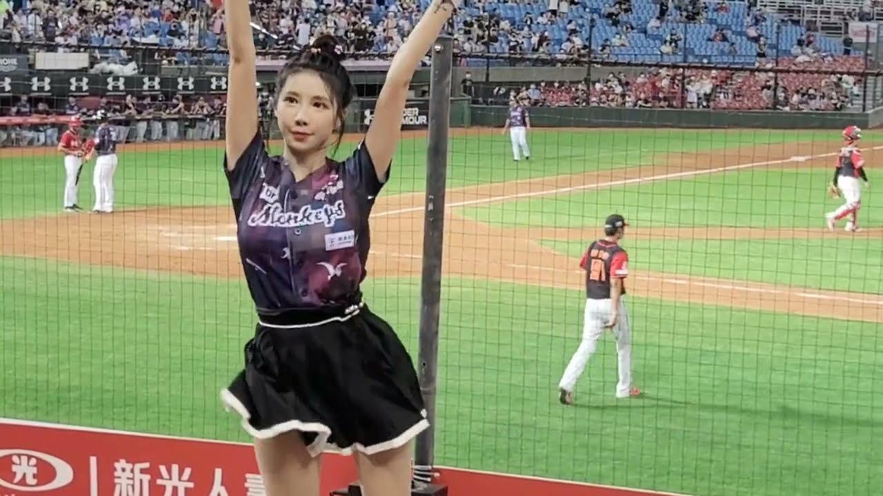 Rakuten Girls Yuhi筠熹 (56