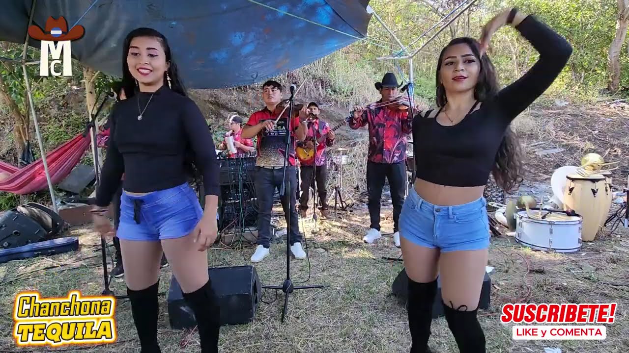 Hermosas Chicas Bailando junto a la Chanchona TEQUILA