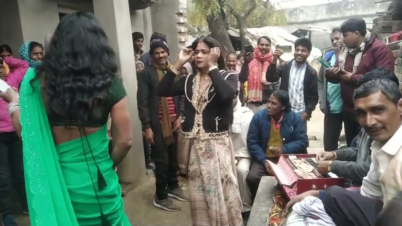 कवने मजदूरी मे भुलैला हरि नमवा स्वर अखिलेश डांसर