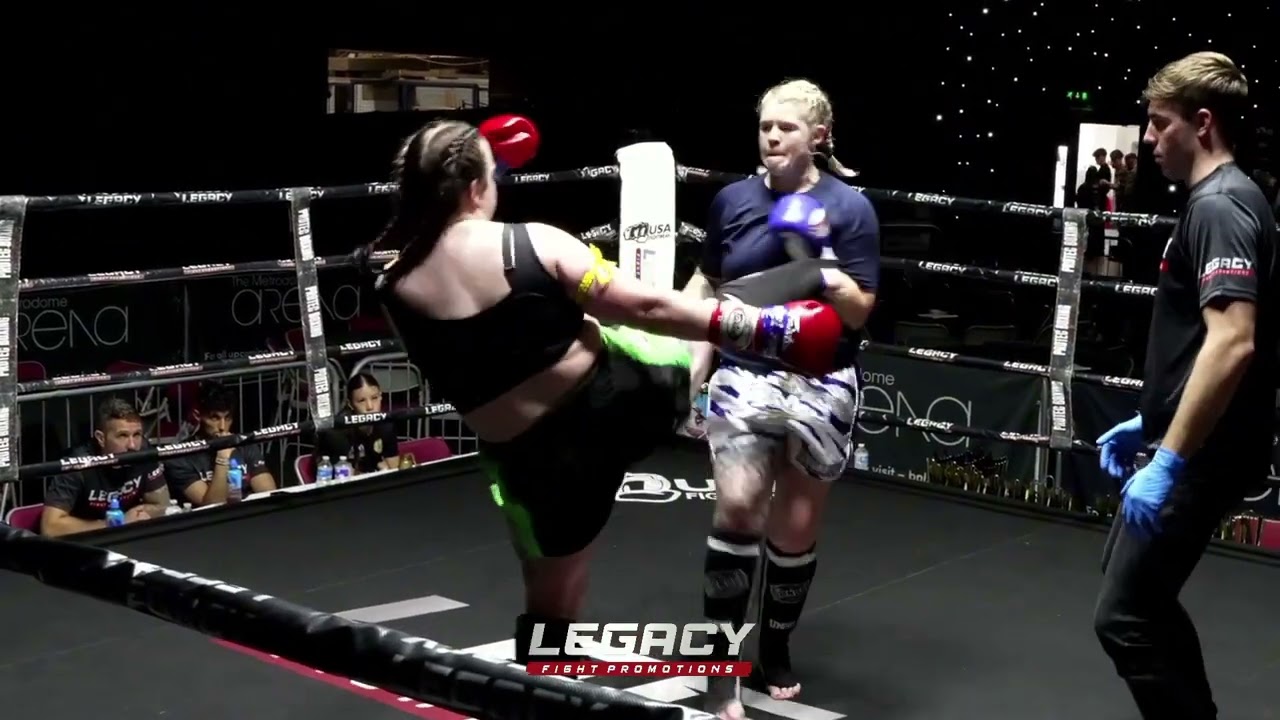 Beth Waller vs Sophie Lilley