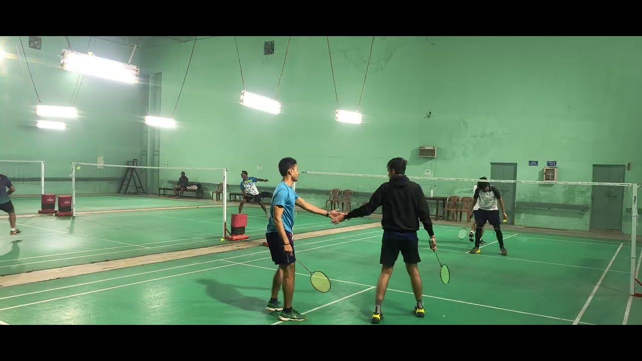 (1092) Vishal & Raju (Nepal) vs Arun & Abhishek (Powerful Action Battle 1) #badminton #doubles #iitr
