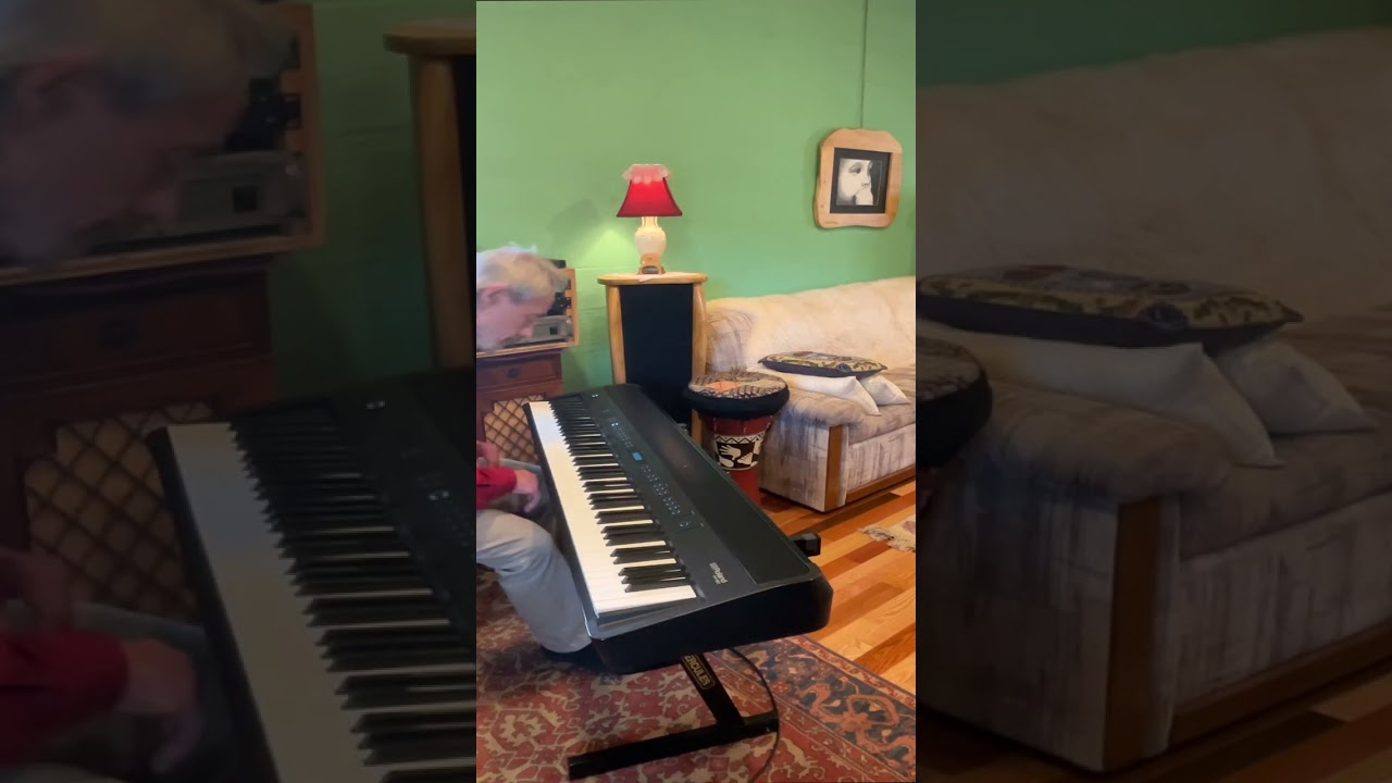 STORY   STEVEKALDES  PIANO